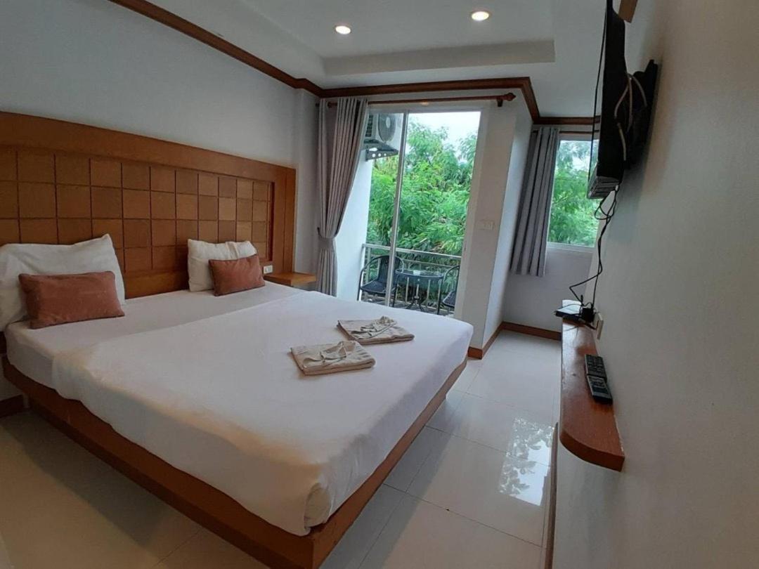 Cozy Residence Patong Екстер'єр фото